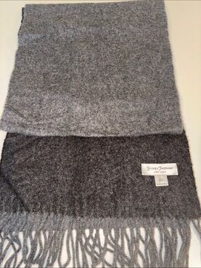 Hickey Freeman cashmere Two-Tone Gray Wool Scarf